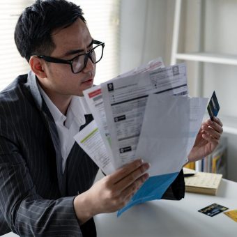 6484e2b334081ce84887dfc3_Qu’est-ce que la consolidation de dettes_ 6484e2b334081ce84887dfc3_Qu’est-ce que la consolidation de dettes_